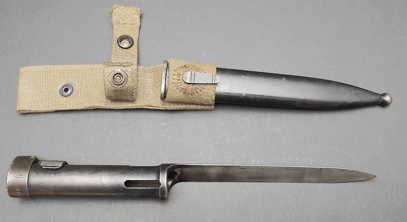 **Border War : 1960s SADF FN FAL Type C Bayonet w/ Steel Scabbard & Frog.**