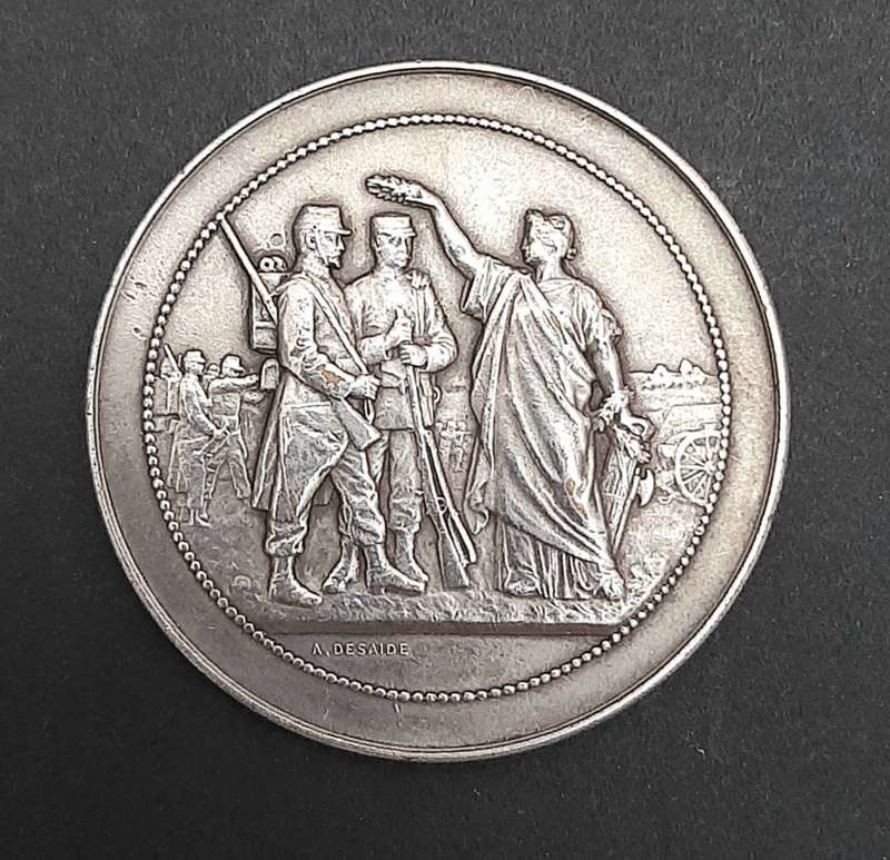 **WW1 : French Military Silverplated Bronze Shooting Medallion  **