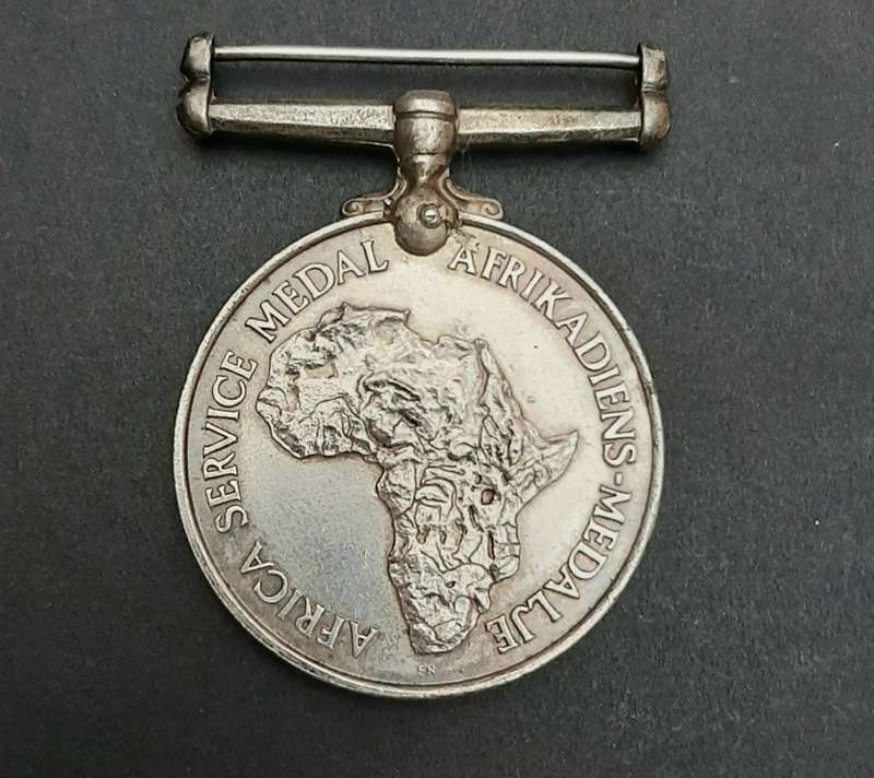 **WW2: .925 Silver Africa Service Medal (33.62 g).**