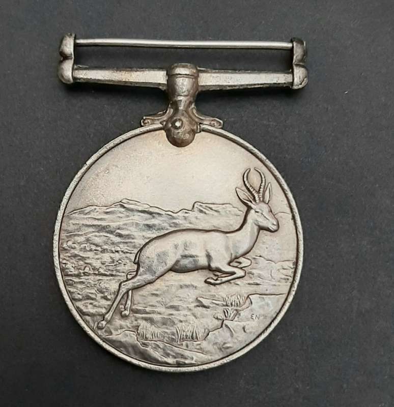 **WW2: .925 Silver Africa Service Medal (33.62 g).**