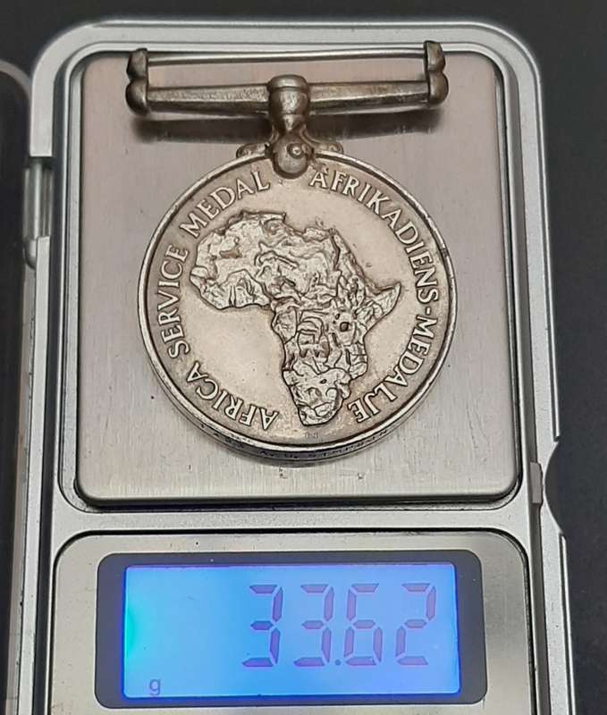 **WW2: .925 Silver Africa Service Medal (33.62 g).**