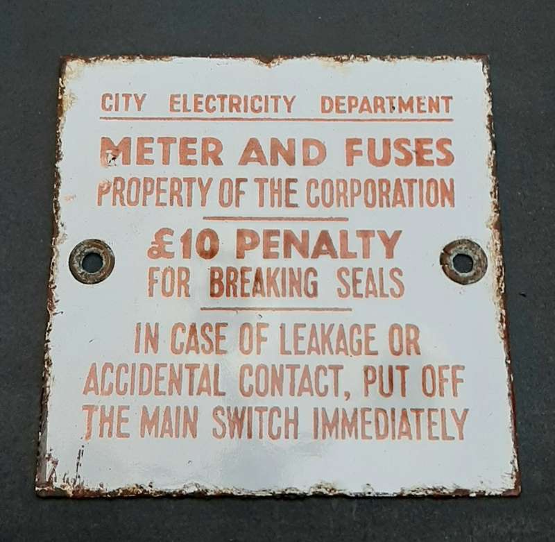 **RARE: Early 20th Century Colonial Enamel & Metal Municipal Sign (10cm x 9cm).**