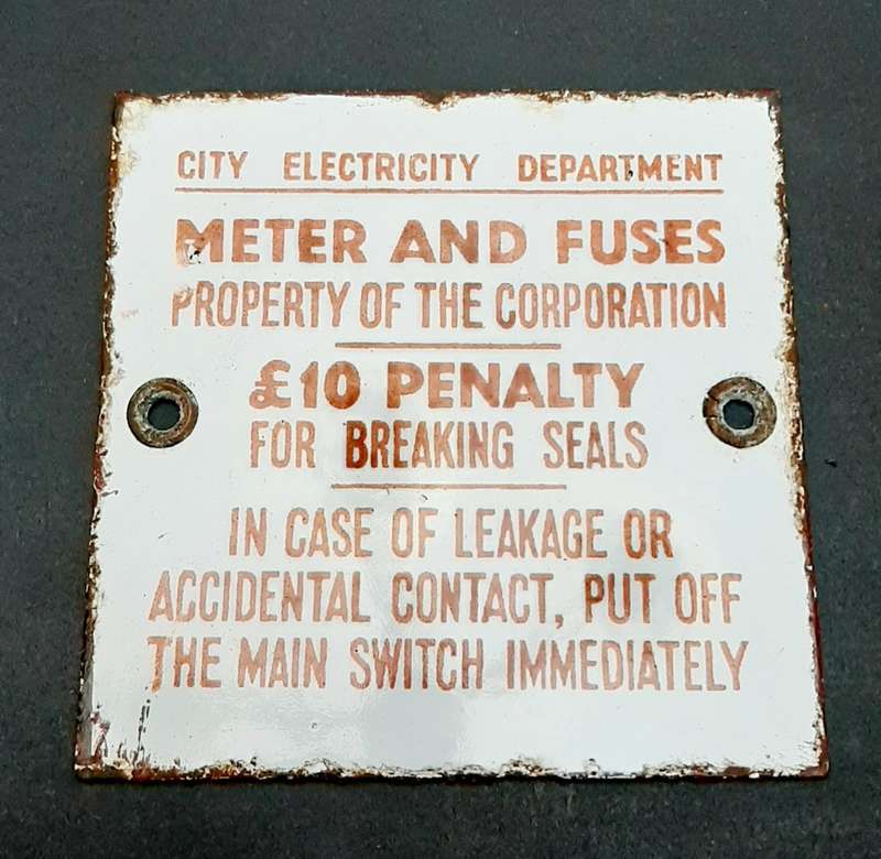 **RARE: Early 20th Century Colonial Enamel & Metal Municipal Sign (10cm x 9cm).**