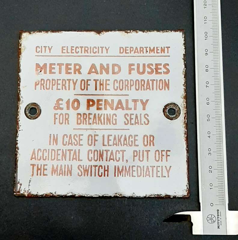 **RARE: Early 20th Century Colonial Enamel & Metal Municipal Sign (10cm x 9cm).**
