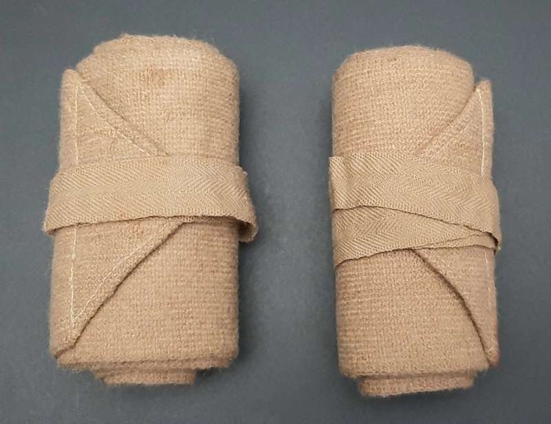 **WW2 : Rhodesian Army Wool Blend Boot Puttees x2 (Complete).**