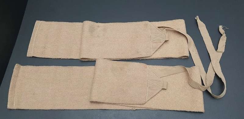 **WW2 : Rhodesian Army Wool Blend Boot Puttees x2 (Complete).**