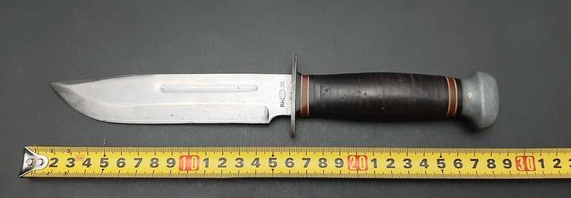 **RARE: WW2 US Army PAL Rh36 Type I Fighting Knife w/ Scabbard (30cm).**