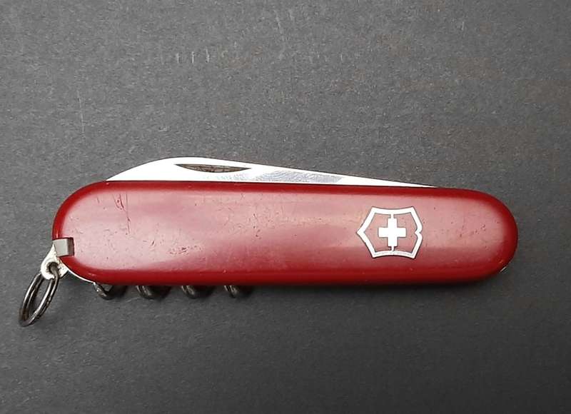 **Border War : 1980s Private Purchase Victorinox Swiss Army Knife (Multi-function).**