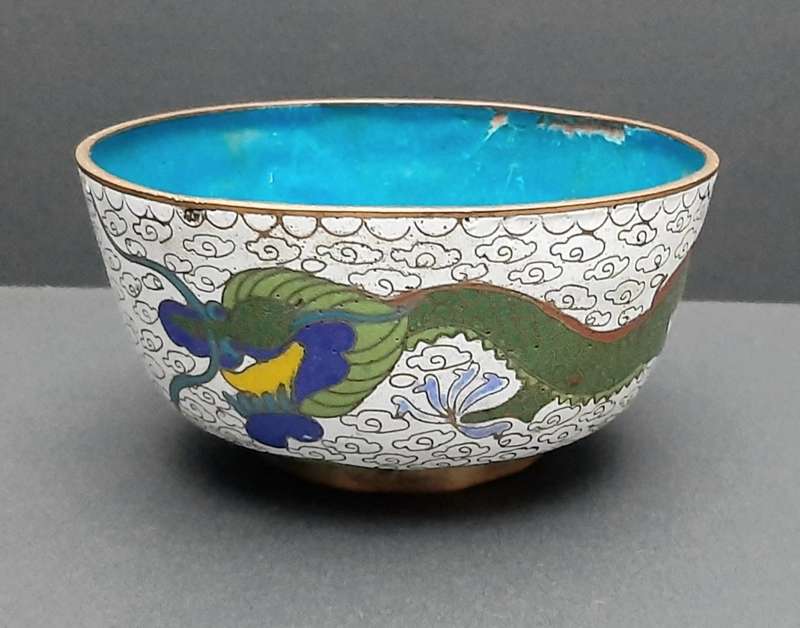 **STUNNING: 19th Century Qing Dynasty Chinese Cloisonne Drinking Vessel(12cm x 11cm).**