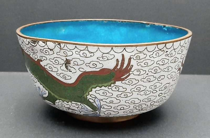 **STUNNING: 19th Century Qing Dynasty Chinese Cloisonne Drinking Vessel(12cm x 11cm).**