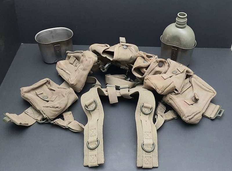 **Border War : 1970s SADF Patt.73 Patrol Webbing Assemblage w/ Firebuckets **