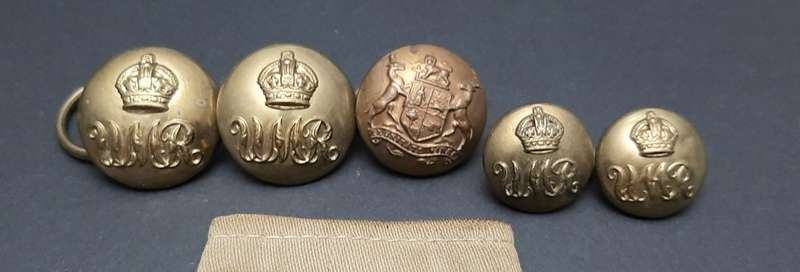 **WW2 : Union Defence Force Umvoti Mounted Rifles Lieutenant Insignia Lot x 6.**