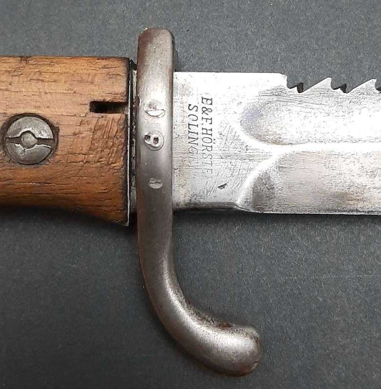 **RARE: 1913 German Schütztruppe KS98 Bayonet w/ Scabbard (40cm).**