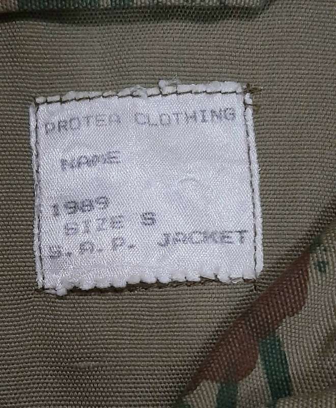 **Border War : 1980s  2nd Pattern Camouflage Jacket (SMALL).**