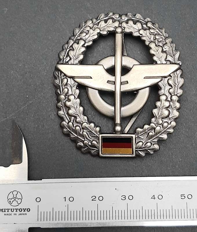 1990s German Bundeswehr Army Supply Beret Badge Pins