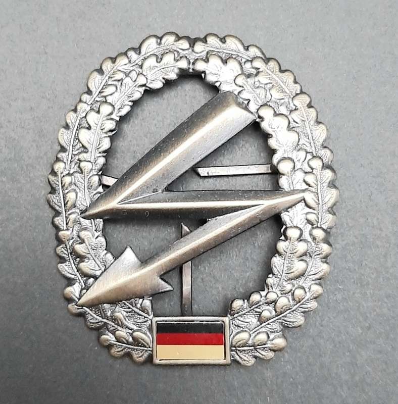 1990s German Bundeswehr Signals Beret Badge Pins