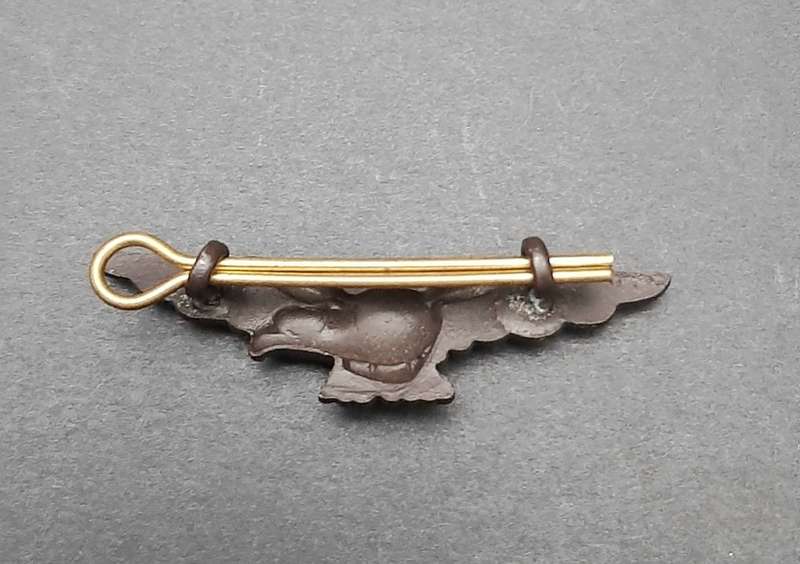 **RARE: WW2 SA Air Force Path Finder Bomber Badge w/ Stabilizer (Pins).**