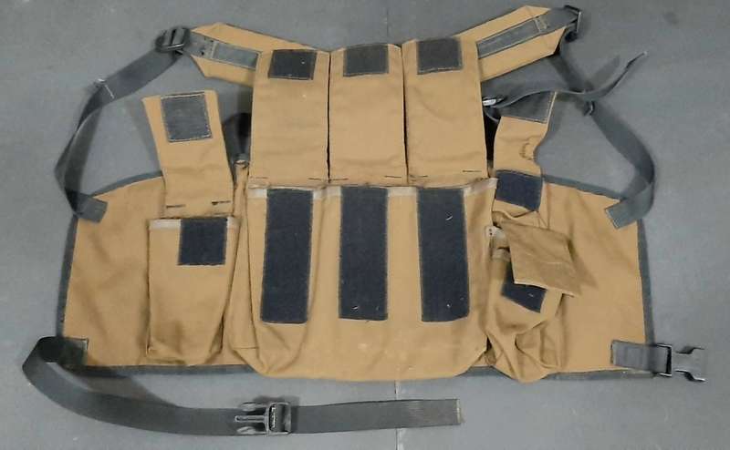BID PER ITEM **Border War : 1980s SADF Patt.83 Nutria Chest Webbing**