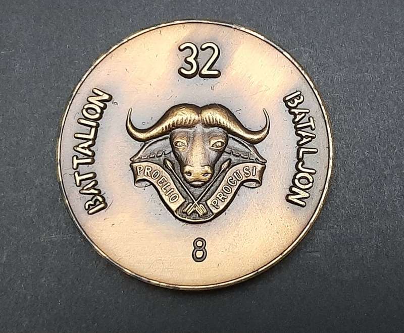 ** RARE Border War : 1989  Maj-General D.J. Mortimer 32 Battalion Medallion w/ Case (No.8).**