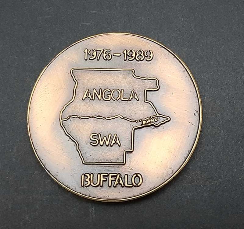 ** RARE Border War : 1989  Maj-General D.J. Mortimer 32 Battalion Medallion w/ Case (No.8).**