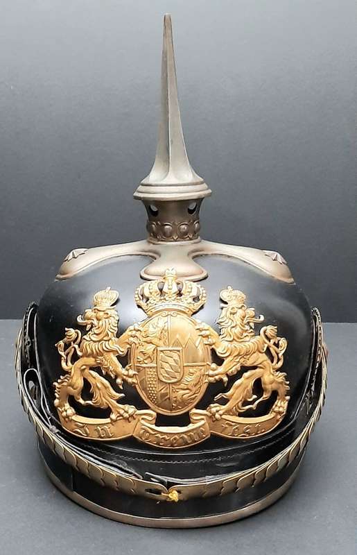 **RARE: WW1 Bavarian Officer`s M1886/14 Pickelhaube Helmet w/ Portmanteau (57).**