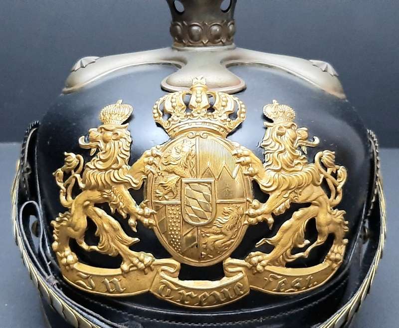**RARE: WW1 Bavarian Officer`s M1886/14 Pickelhaube Helmet w/ Portmanteau (57).**