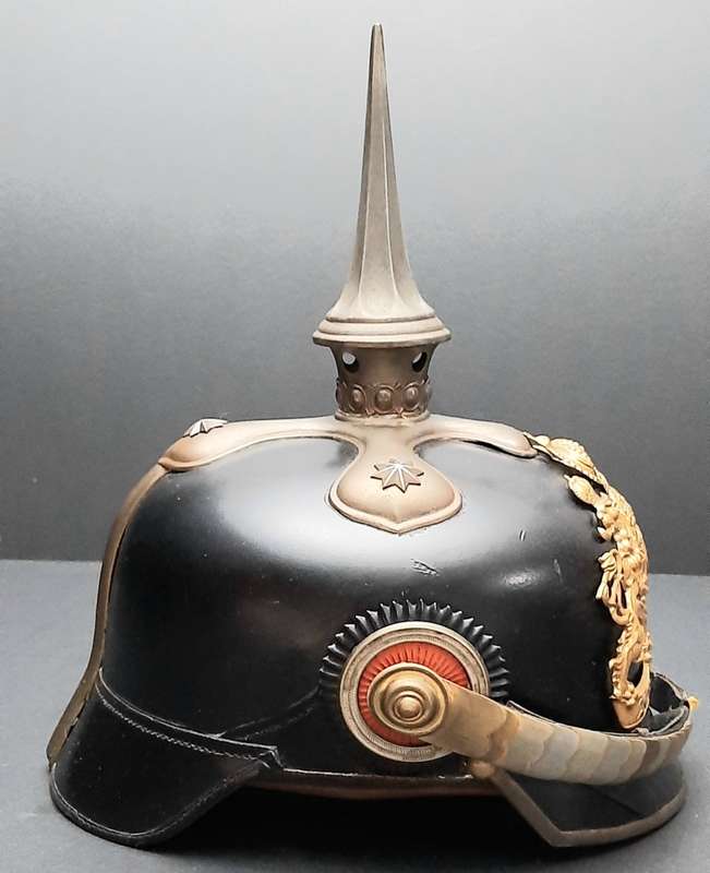 **RARE: WW1 Bavarian Officer`s M1886/14 Pickelhaube Helmet w/ Portmanteau (57).**