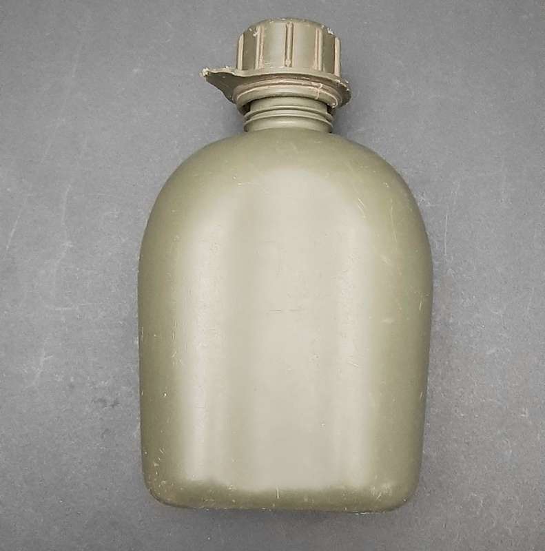 **Border War : 1980s SADF 1L Green Waterbottle (USED).**