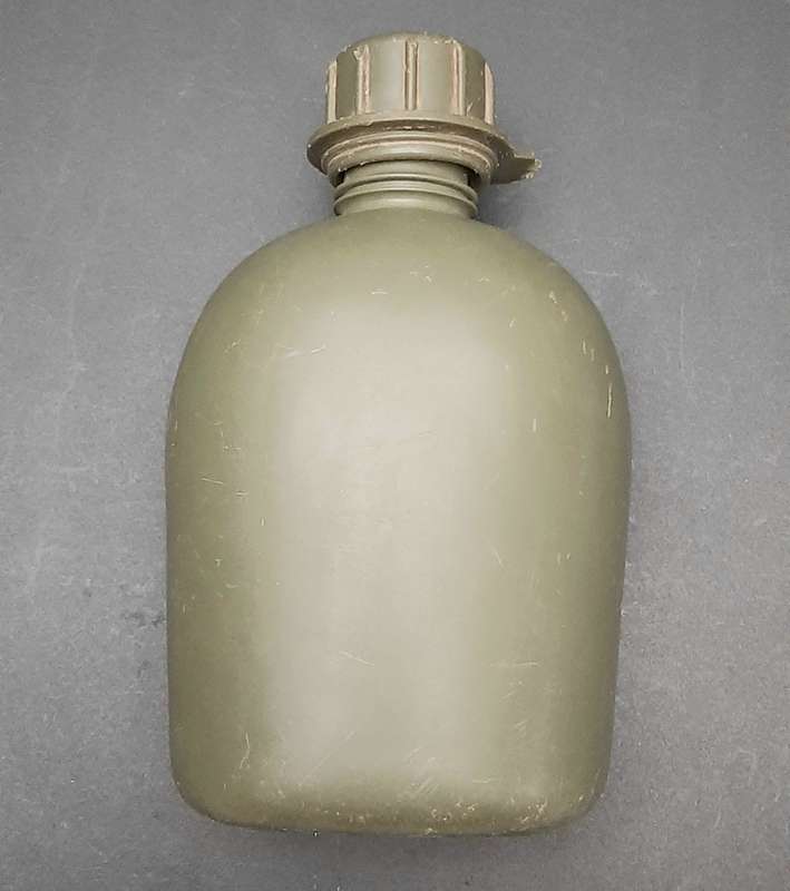 **Border War : 1980s SADF 1L Green Waterbottle (USED).**