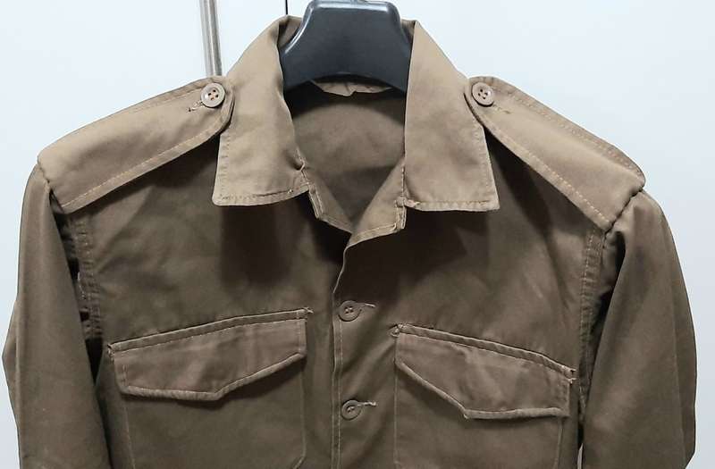 **Border War : 1970s SADF Nutria Type I L/Sleeve Shirt (MEDIUM).**
