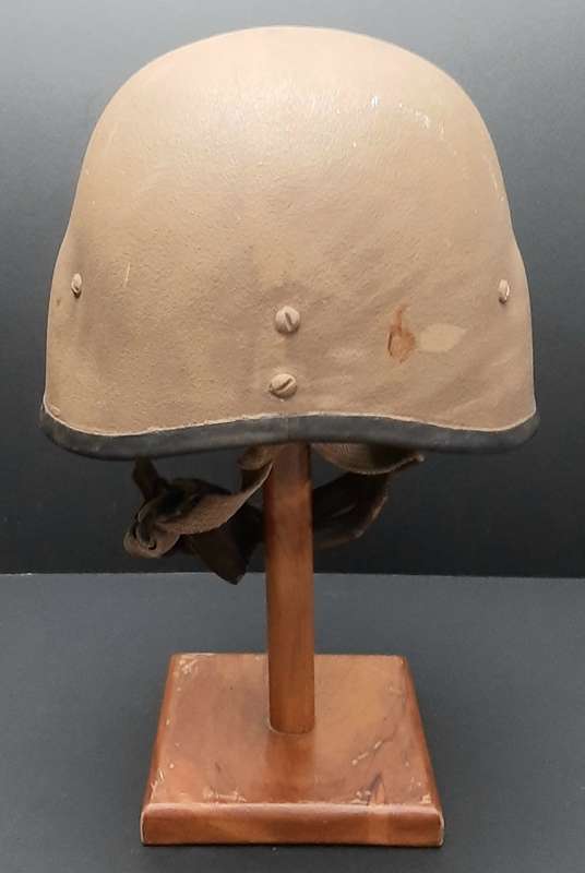 **Border War : 1980s SADF Nutria M87 Ballistic Helmet #2(MEDIUM).**