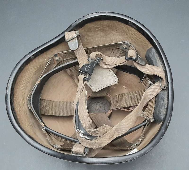 **Border War : 1980s SADF M87 Nutria Ballistic Helmet #3(LARGE).**
