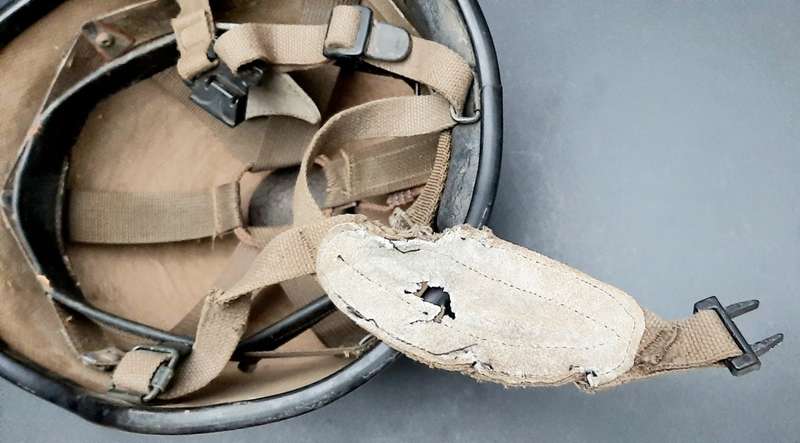 **Border War : 1980s SADF M87 Nutria Ballistic Helmet #3(LARGE).**