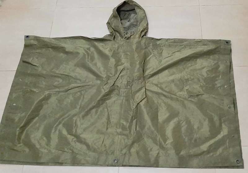 Border War 1970s S.A.P Olive Green Camouflage Poncho (Large)