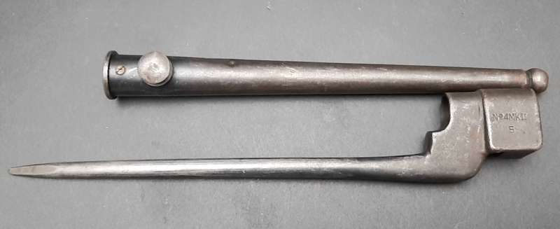 **WW2: No.4 MKII Spike Bayonet w/ MKI Scabbard (Savage-Stevens).**