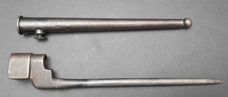 **WW2: No.4 MKII Spike Bayonet w/ MKI Scabbard (Savage-Stevens).**