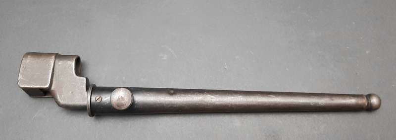 **WW2: No.4 MKII Spike Bayonet w/ MKI Scabbard (Savage-Stevens).**