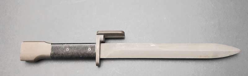 **Border War : 1960s SADF Type A FN FAL Bayonet w/out Scabbard.**.**