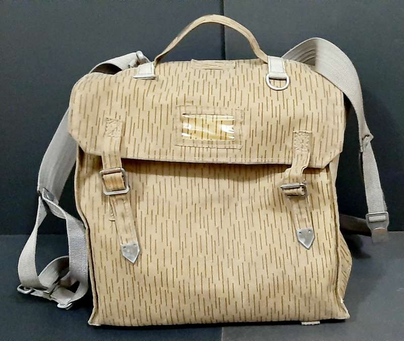 **Border War : 1980s  East German / NVA `Rain Drop` Camouflage Field Pack w/ Straps.**Camouflage.**