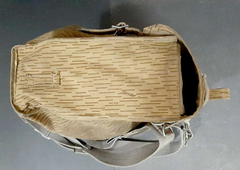 **Border War : 1980s  East German / NVA `Rain Drop` Camouflage Field Pack w/ Straps.**Camouflage.**