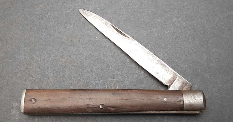 **WW2 UDF: Serviceman`s Private Purchase Pocket Knife (11cm).**
