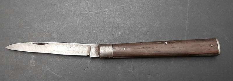 **WW2 UDF: Serviceman`s Private Purchase Pocket Knife (11cm).**