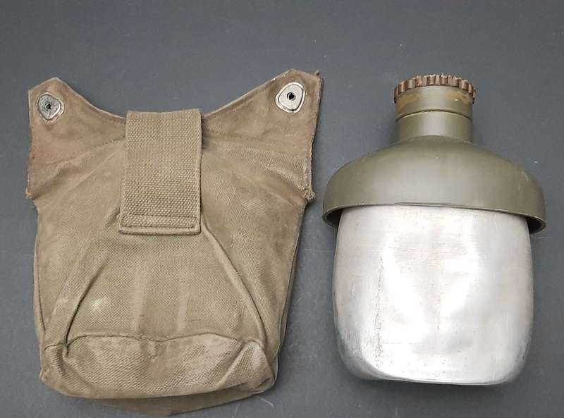 **Rhodesian Bush War: 1970s Rhodesian Army Patt. 61 Canteen w/ Cover.**