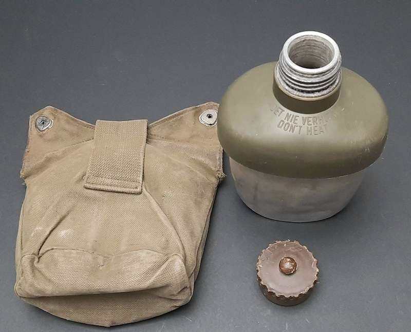 **Rhodesian Bush War: 1970s Rhodesian Army Patt. 61 Canteen w/ Cover.**