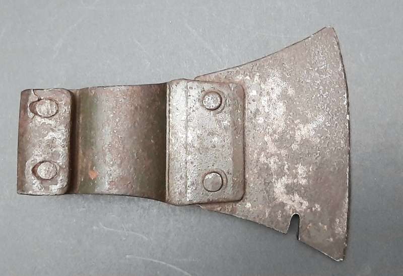 **Border War : 1960s SADF  Parachute Battalion Utility Axe-Head (15cm)**