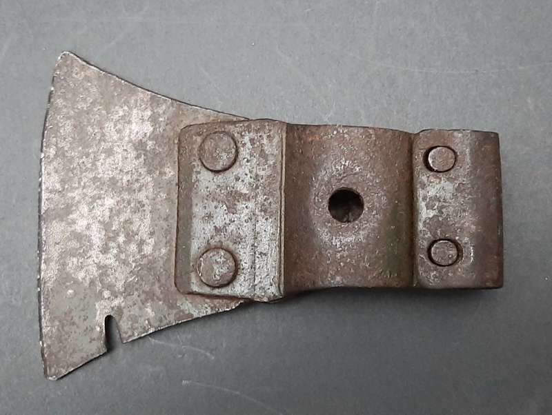**Border War : 1960s SADF  Parachute Battalion Utility Axe-Head (15cm)**