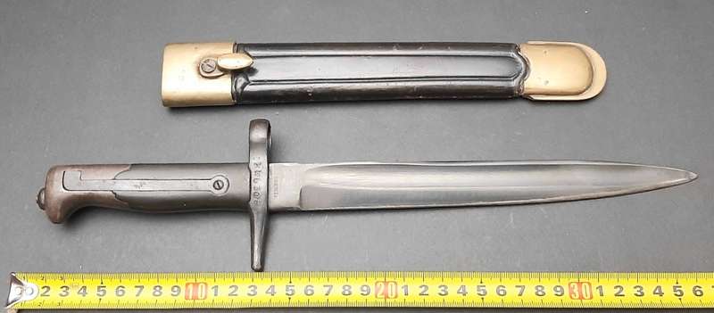 **RARE: 1936 Italian Corpo d`Eritreo Vetterli 1870/87 Askari Bayonet w/ Scabbard. **