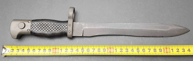 **RARE: Spanish Modelo 64 `Bolo Type` Bayonet w/ Scabbard & Frog (36cm).**