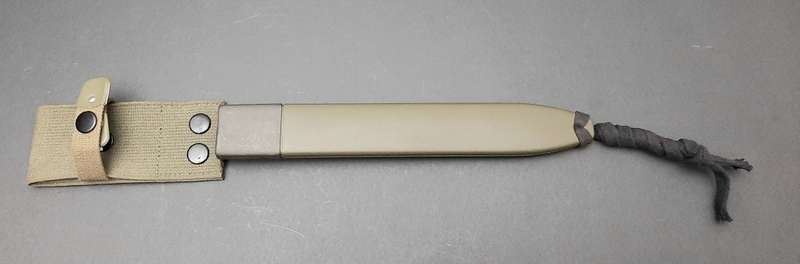 **RARE: Spanish Modelo 64 `Bolo Type` Bayonet w/ Scabbard & Frog (36cm).**