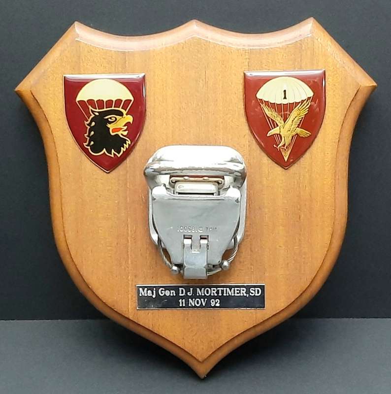 **RARE: 1990s  Major-General D.J. Mortimer 1 Para / 44 Para Unit Large Plaque (20x22cm).**